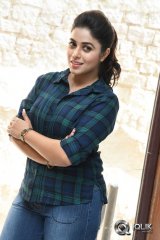 Poorna Interview About Jayammu Nischayammu Raa Movie